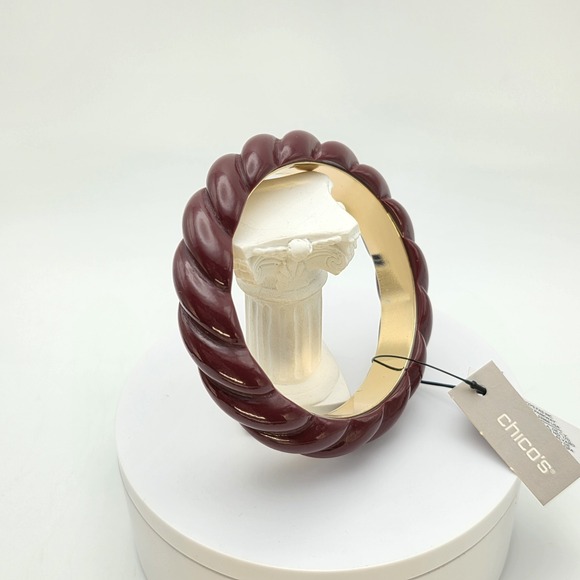 Chico's Jewelry - New! CHICO'S Bria Cranberry Bracelet Resin Acrylic Bangle Gold Tone New W Tags